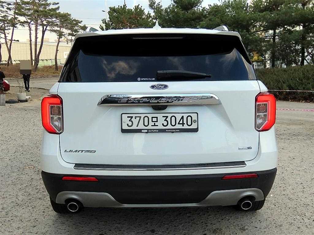 Ford Explorer - Vista 4