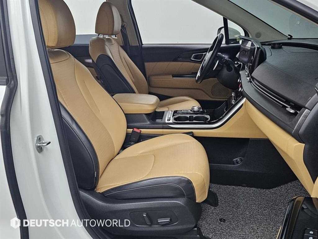 KIA Carnival - Vista 10