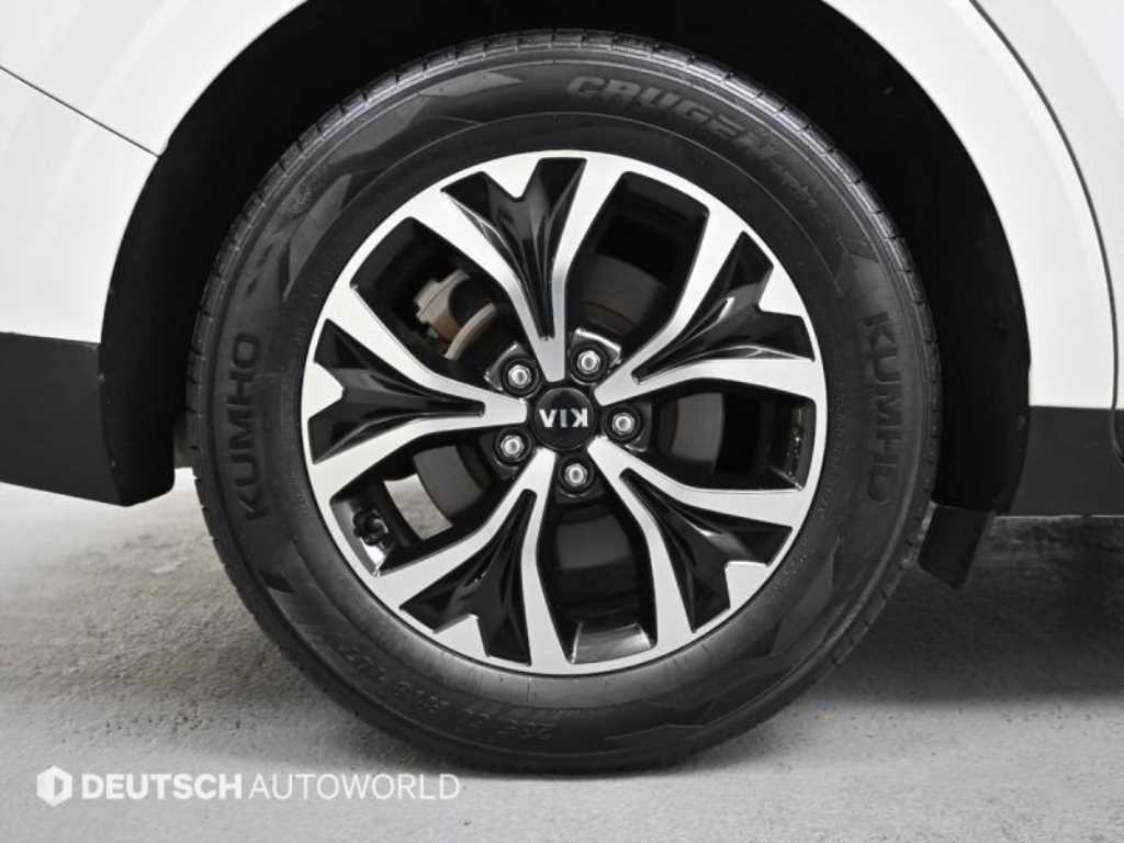 KIA Carnival - Vista 5