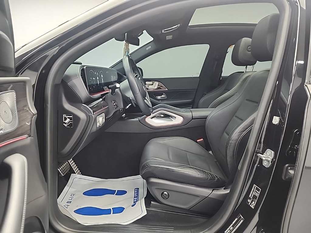 Mercedes Benz GLE Class - Vista 11