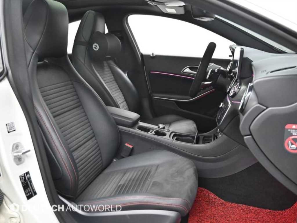 Mercedes Benz CLA Class - Vista 10