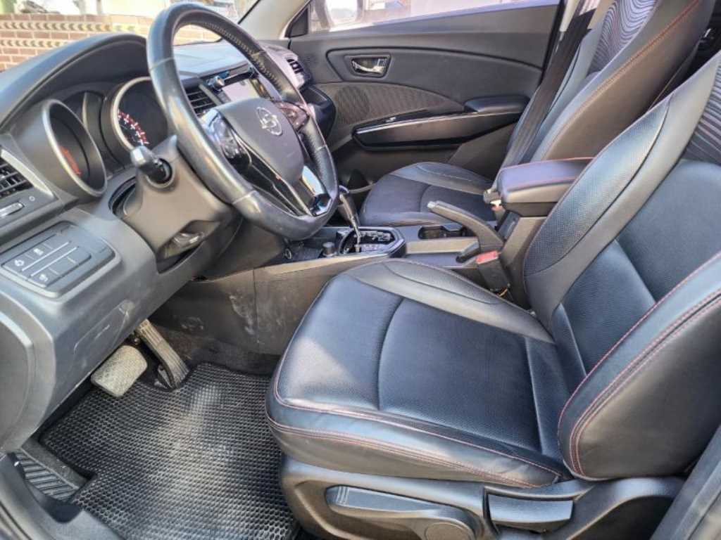 Ssangyong Tivoli - Vista 6