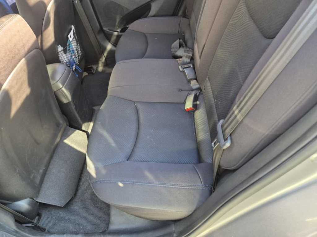 HYUNDAI Avante - Vista 4