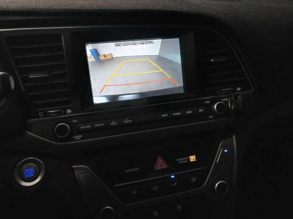 HYUNDAI Avante 2016 Negro - Importación desde Corea - HF Imports Iquique - Foto 15