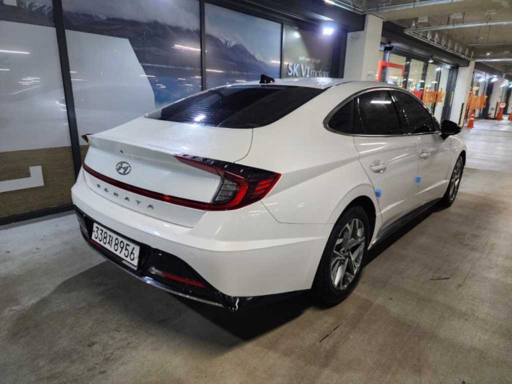 HYUNDAI Sonata - Vista 4