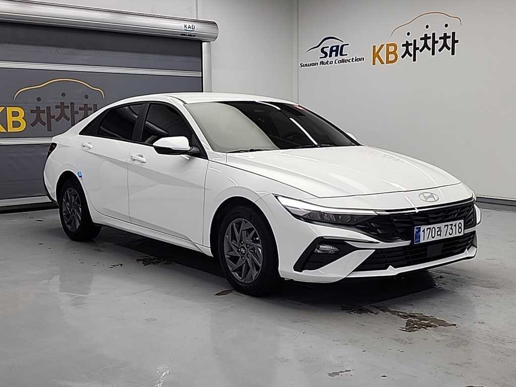 HYUNDAI Avante - Vista 4