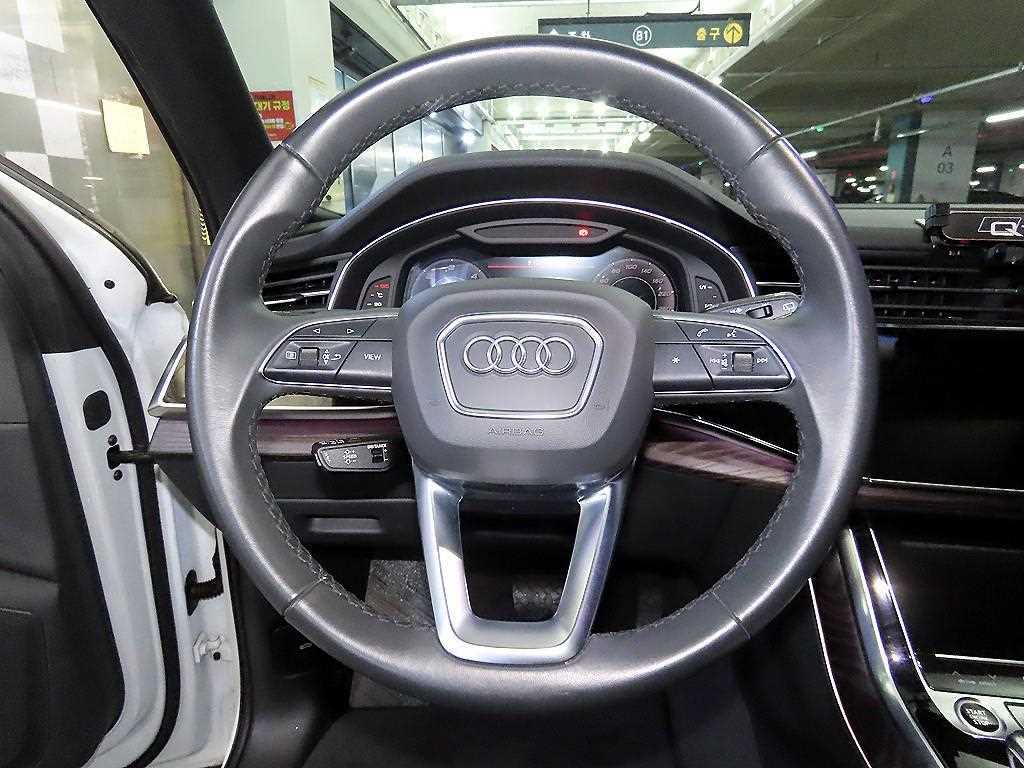 Audi Q7 - Vista 8