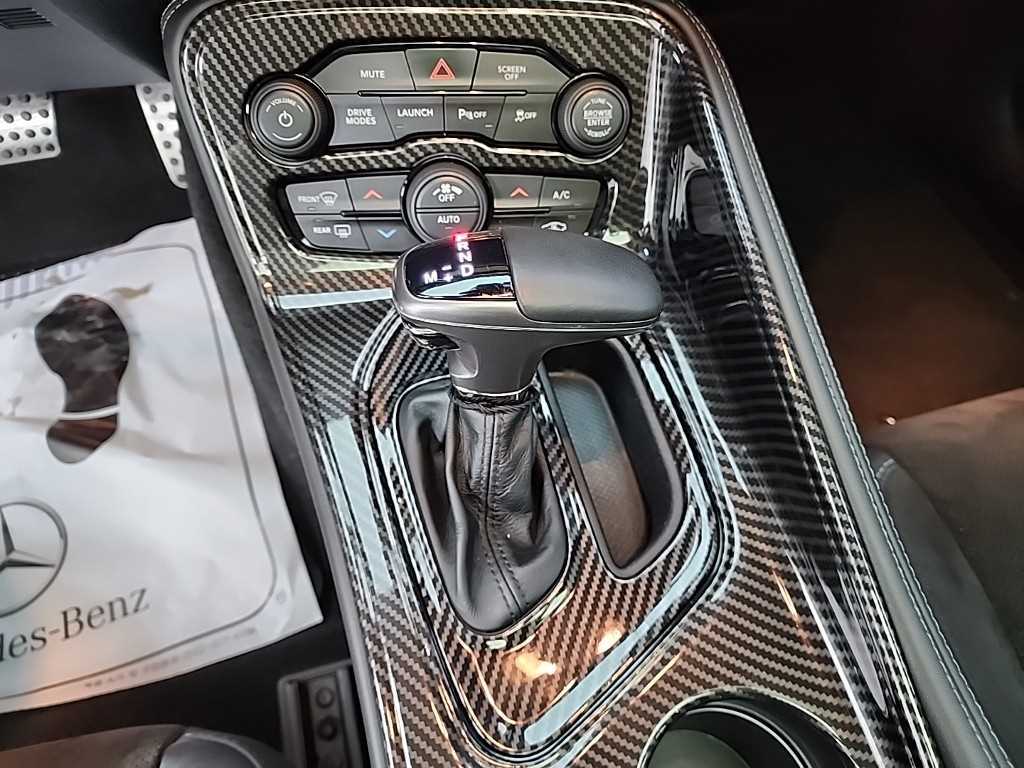 DODGE Challenger - Vista 8