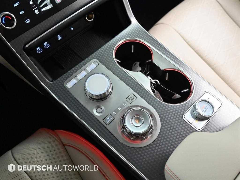 Genesis GV80 - Vista 9