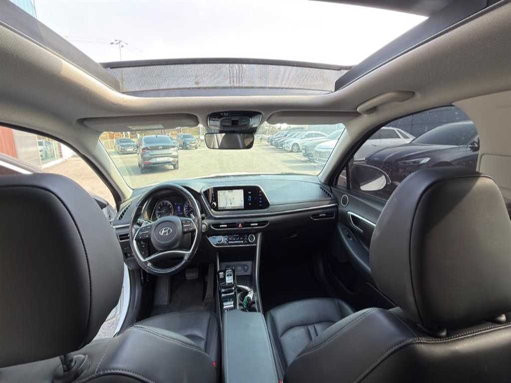 HYUNDAI Sonata - Vista 7