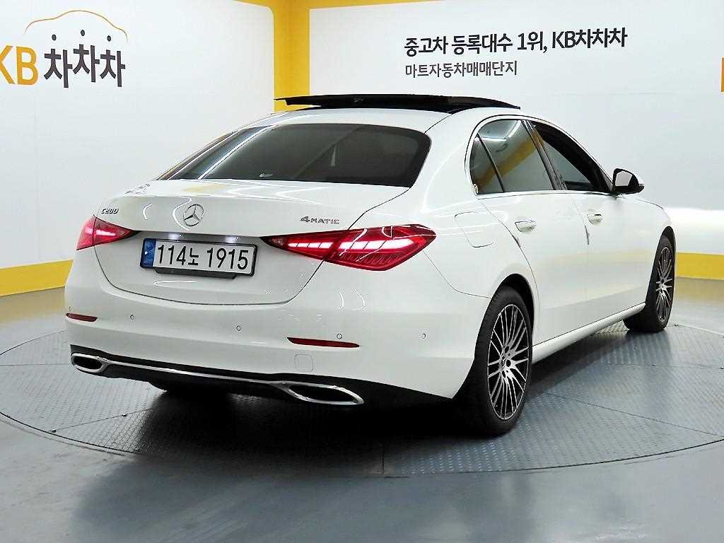 Mercedes Benz C Class - Vista 4