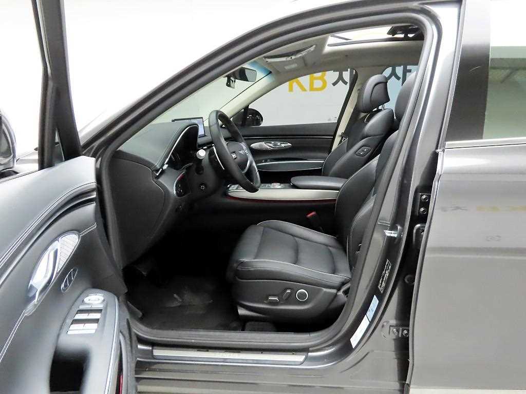 Genesis GV70 - Vista 12