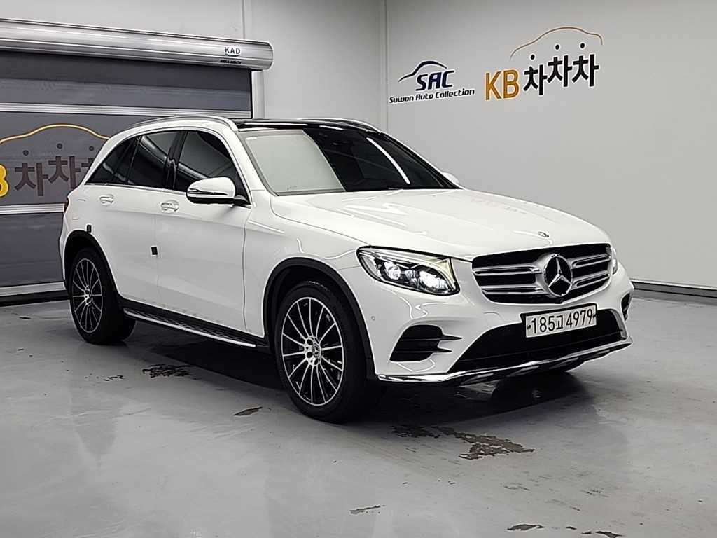 Mercedes Benz GLC Class - Vista 4