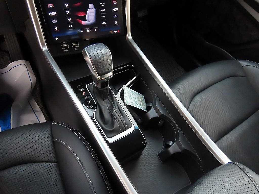 Ssangyong Torres - Vista 10