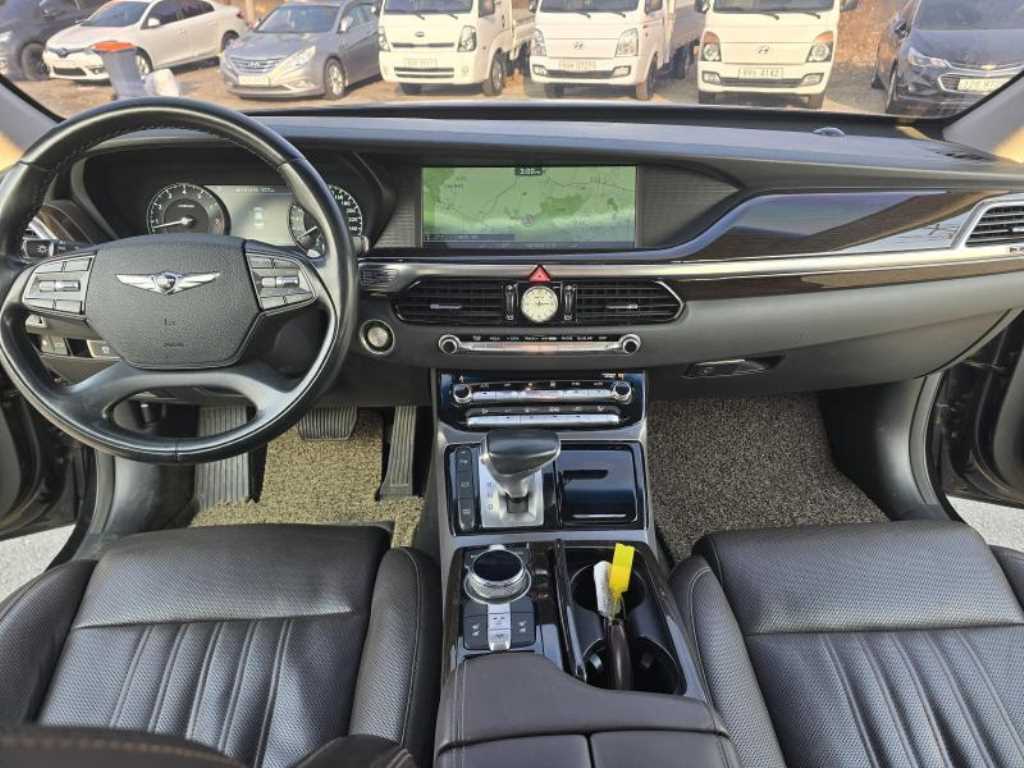 Genesis EQ900 - Vista 8