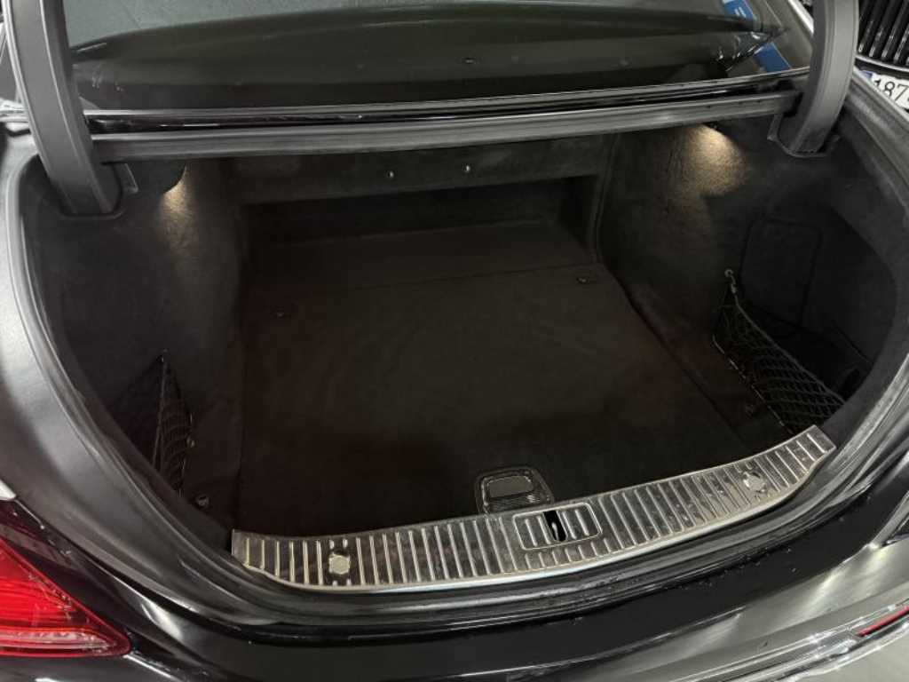 Mercedes Benz S Class - Vista 9