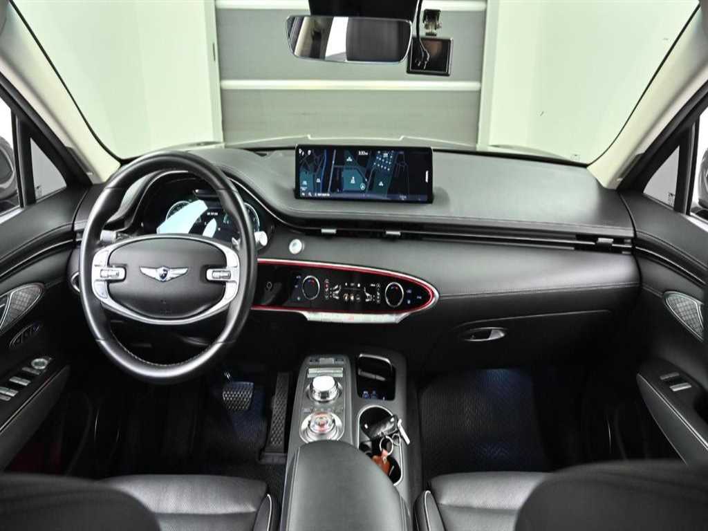 Genesis GV70 - Vista 7