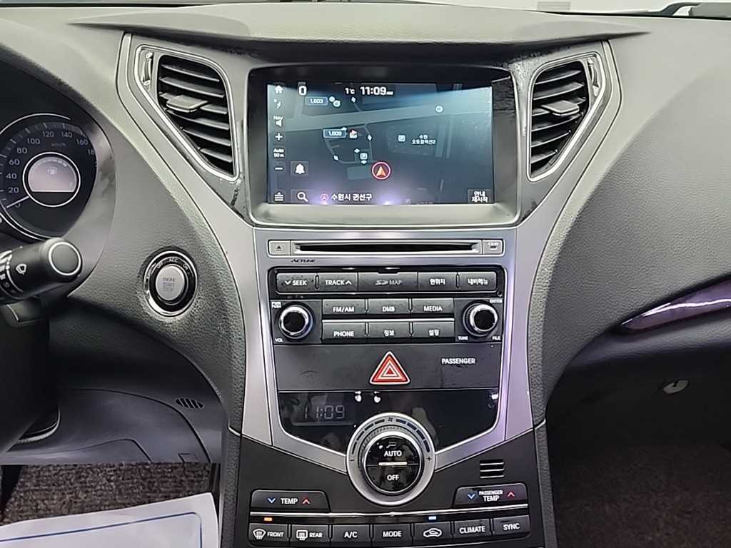 HYUNDAI Grandeur - Vista 10