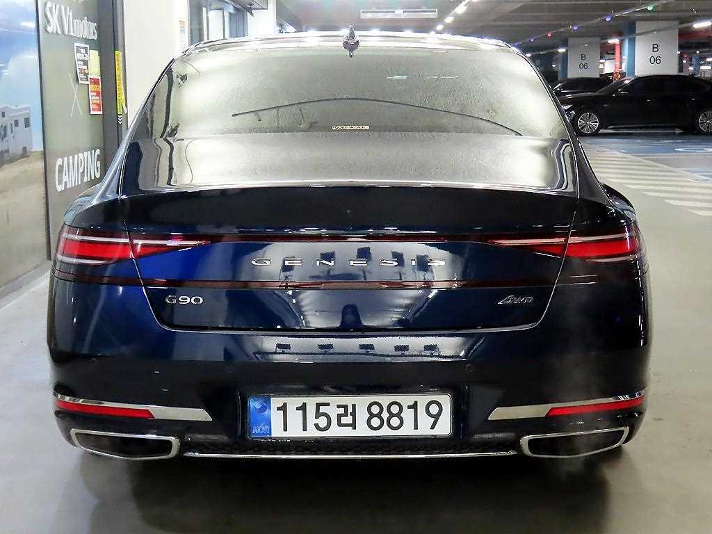 Genesis G90 - Vista 5