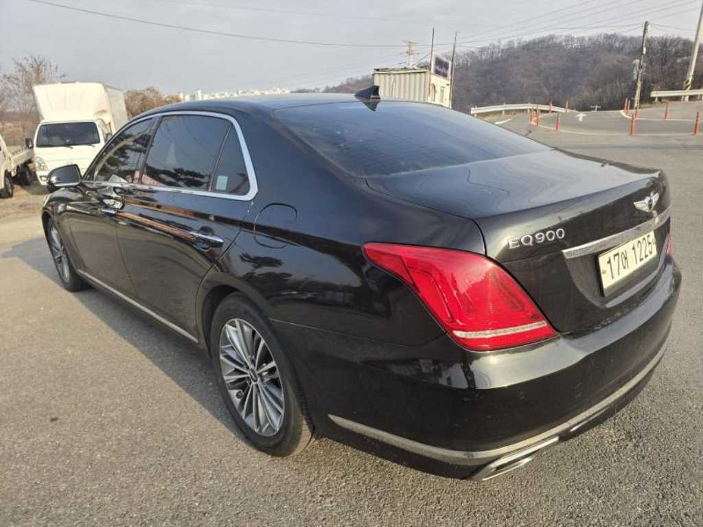 Genesis EQ900 - Vista 6