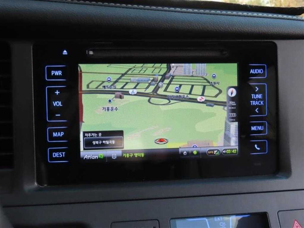 Toyota Siena - Vista 8