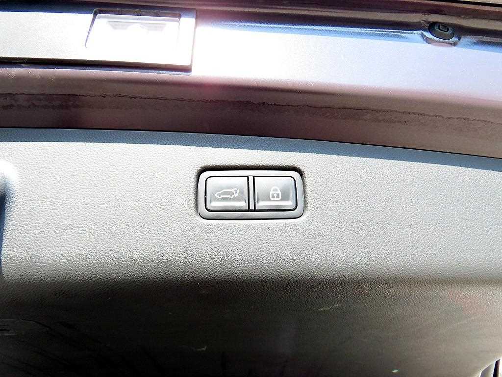 Genesis GV70 2021 Rojo - Importación desde Corea - HF Imports Iquique - Foto 14