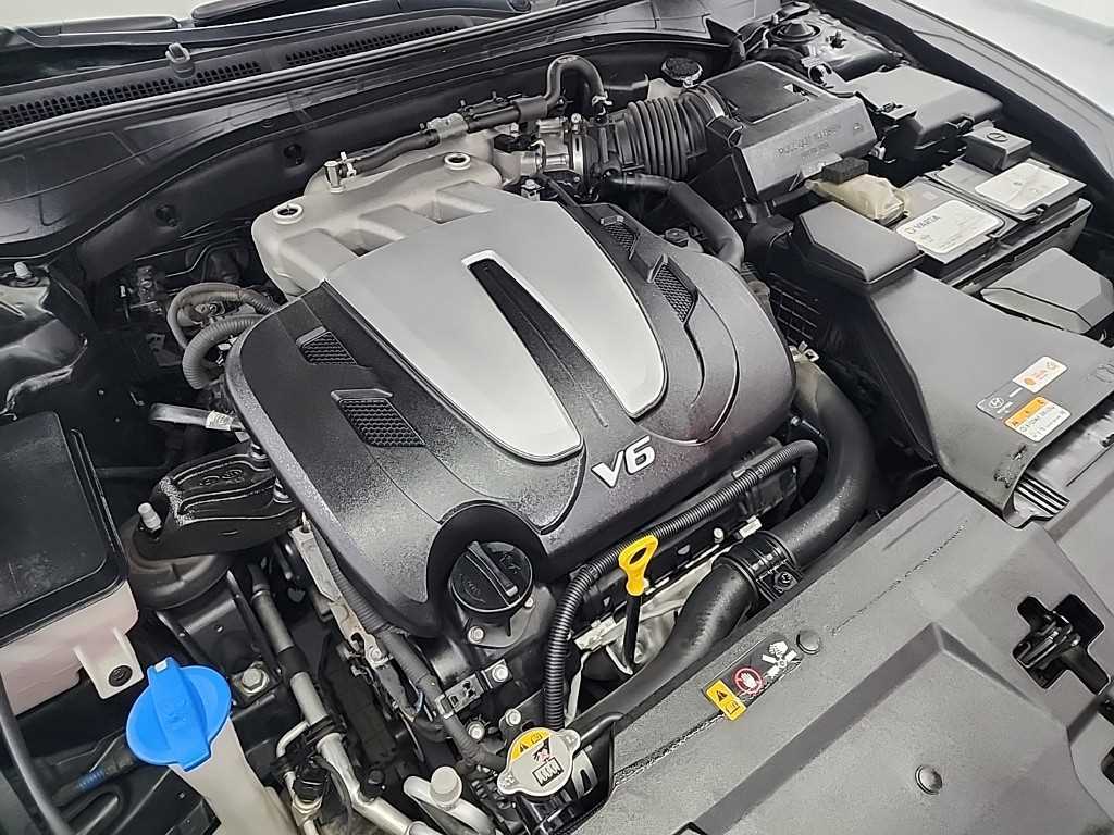 HYUNDAI Grandeur - Vista 5