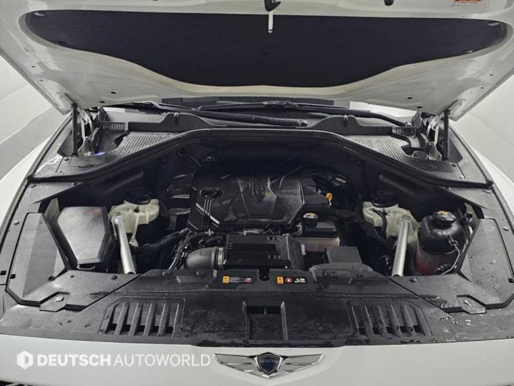 Genesis GV80 - Vista 6