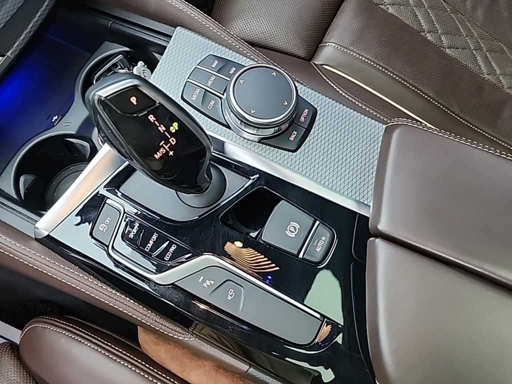 BMW 5 Series - Vista 8