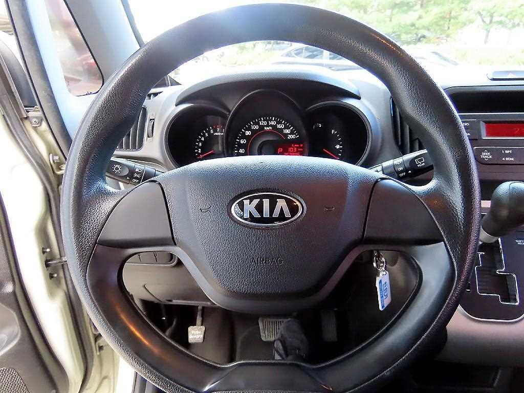KIA Ray - Vista 9