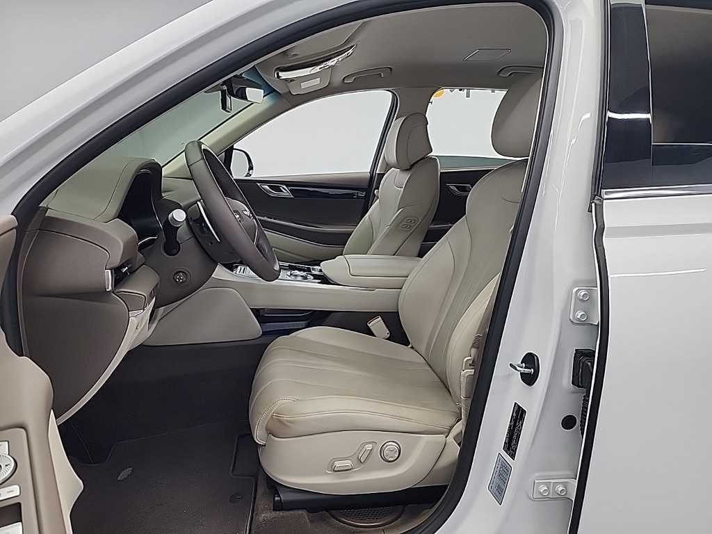 Genesis GV80 - Vista 11