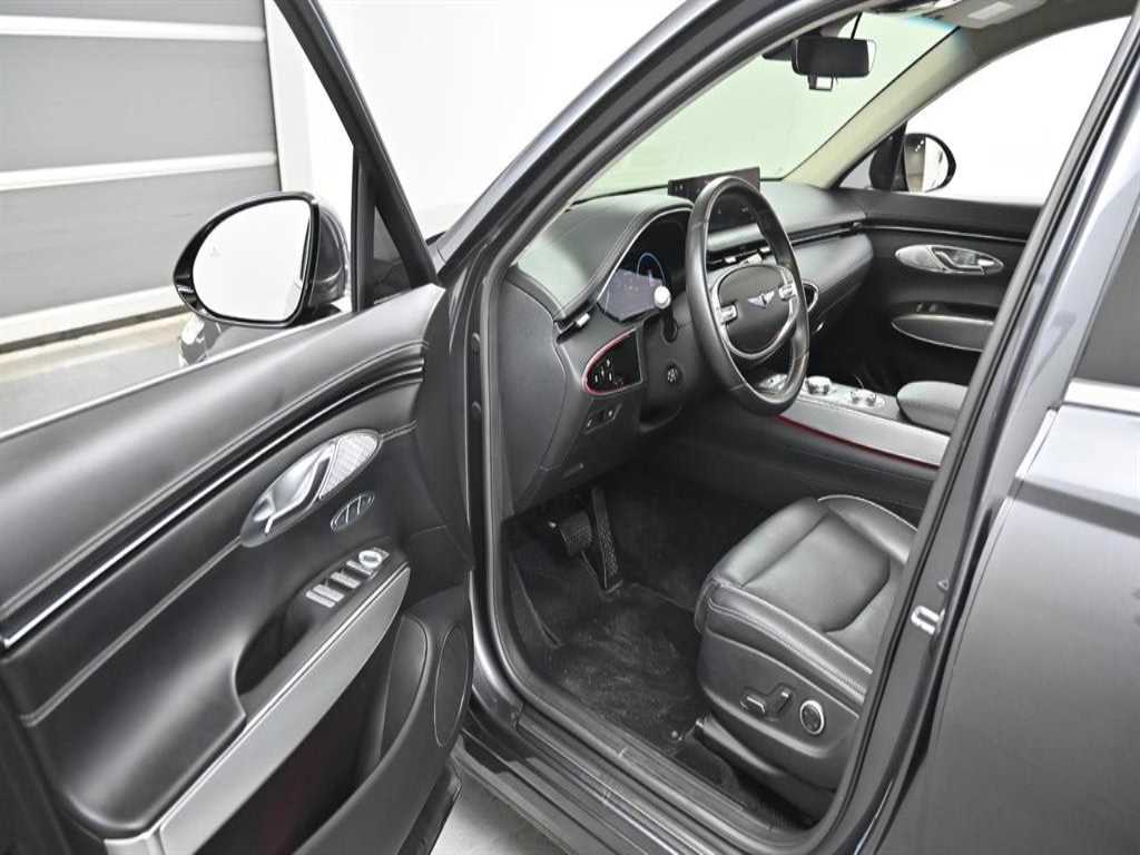 Genesis GV70 - Vista 11