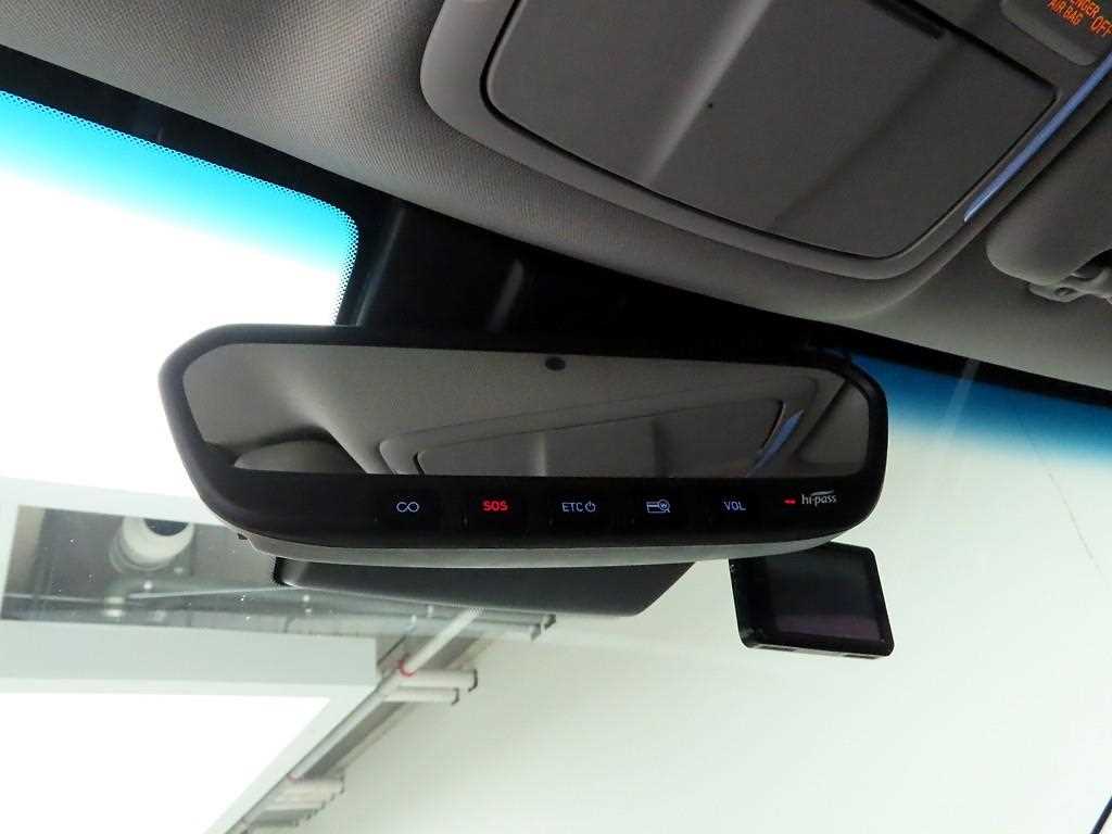 Genesis G70 2018 Blanco - Importación desde Corea - HF Imports Iquique - Foto 15