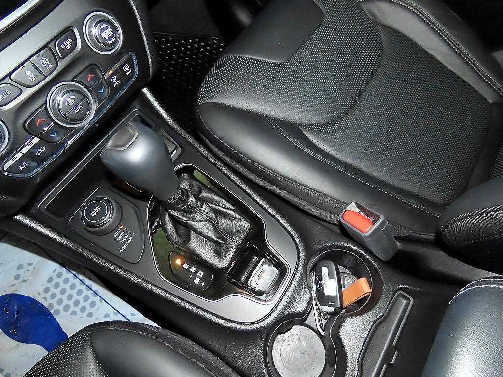 Jeep Cherokee - Vista 12