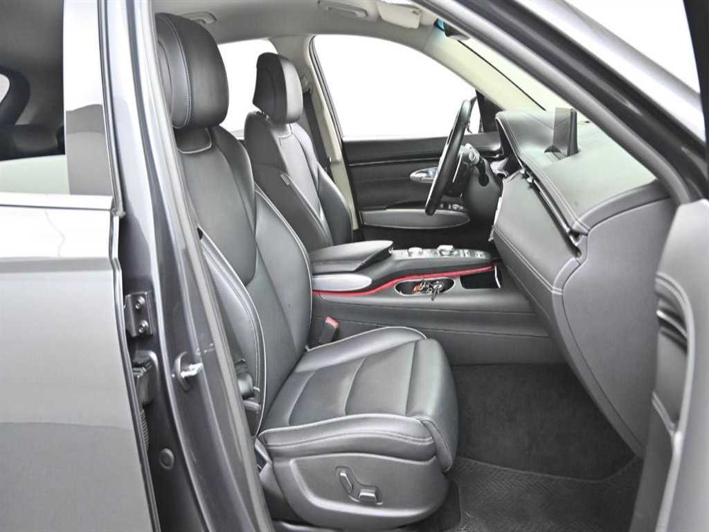 Genesis GV70 - Vista 10