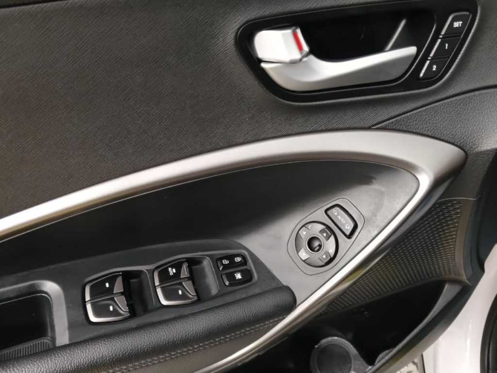 HYUNDAI Santa Fe - Vista 9
