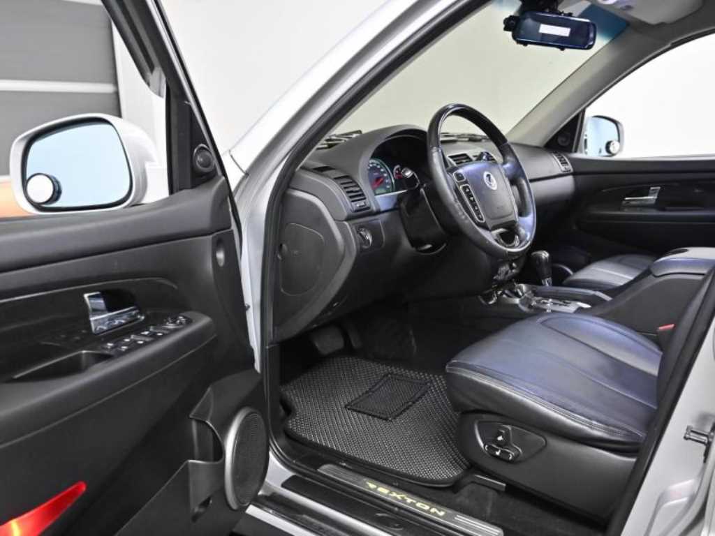 Ssangyong Rexton - Vista 11