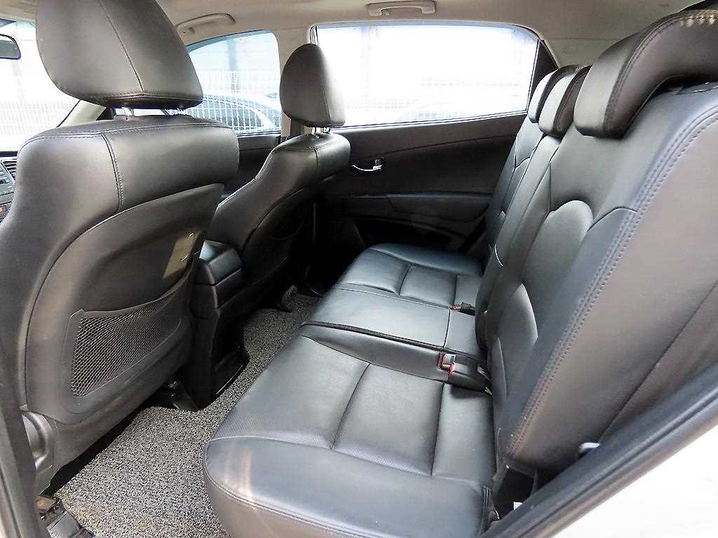 Ssangyong Korando - Vista 6