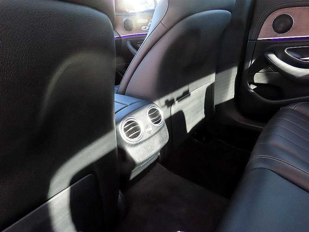 Mercedes Benz E class 2018 Negro - Importación desde Corea - HF Imports Iquique - Foto 15