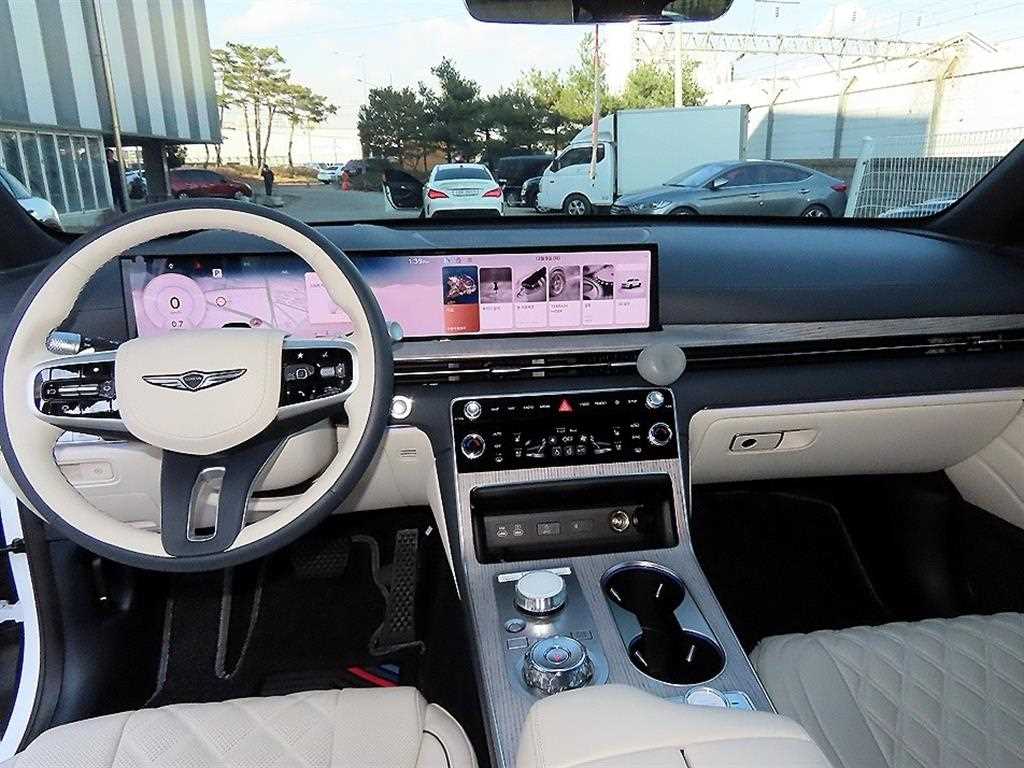 Genesis GV80 - Vista 7