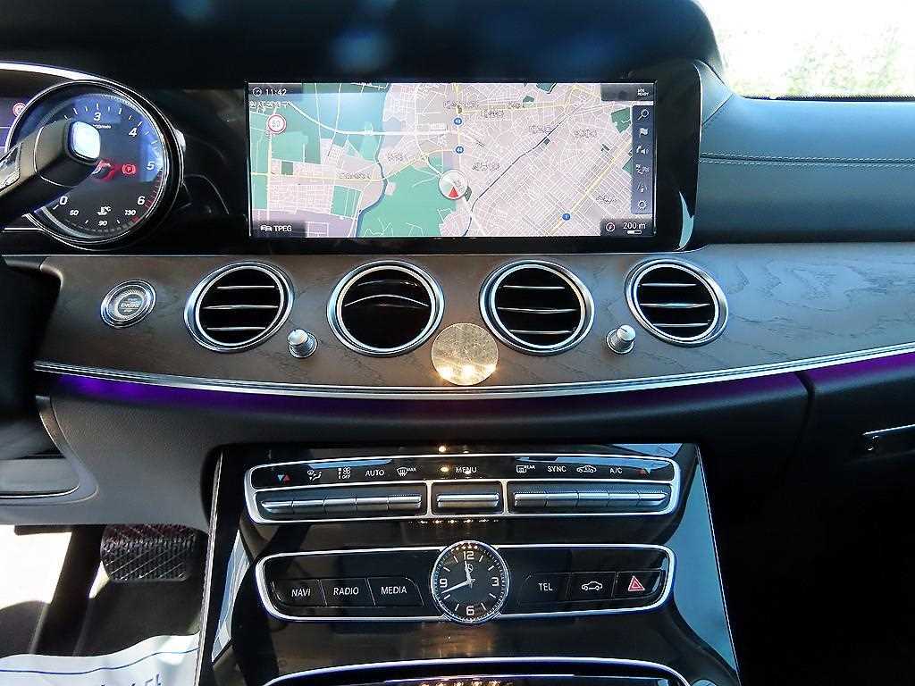 Mercedes Benz E class 2018 Negro - Importación desde Corea - HF Imports Iquique - Foto 14