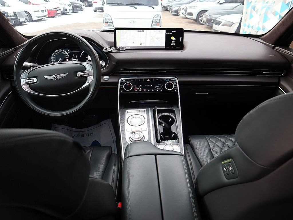 Genesis GV80 - Vista 5