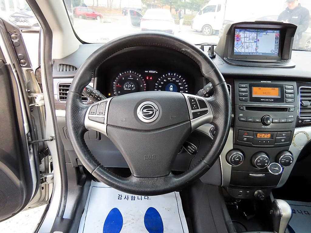 Ssangyong Korando - Vista 8