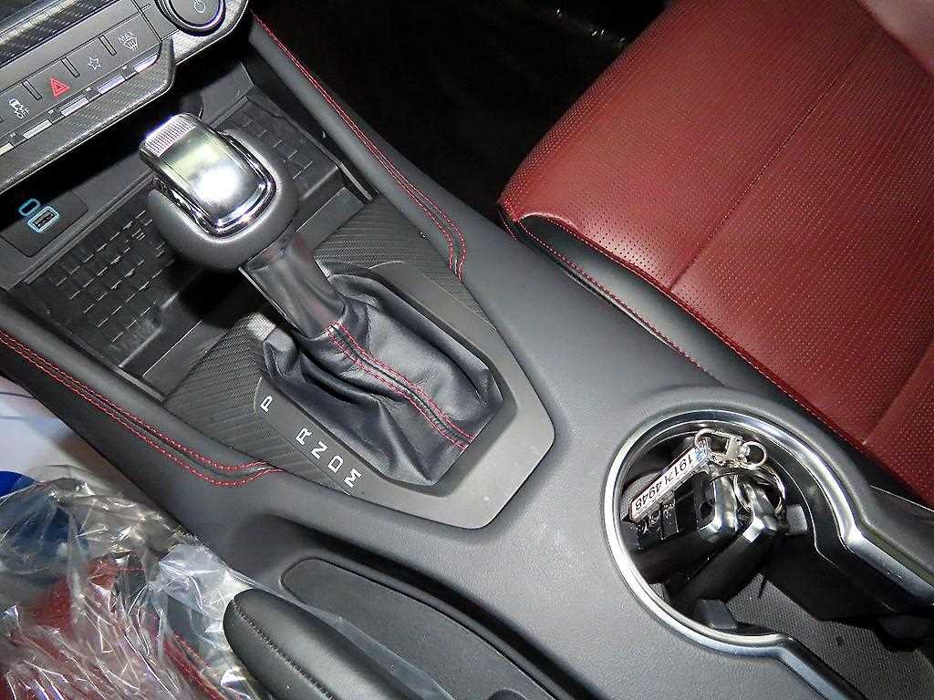 Ford Mustang - Vista 12