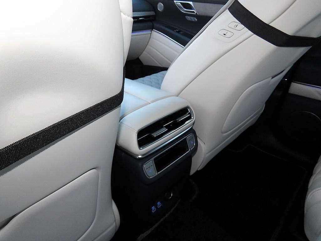 Genesis GV80 2025 Blanco - Importación desde Corea - HF Imports Iquique - Foto 15