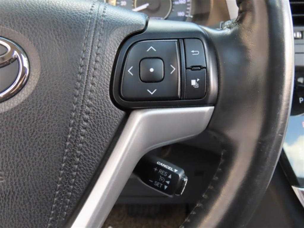 Toyota Siena - Vista 11