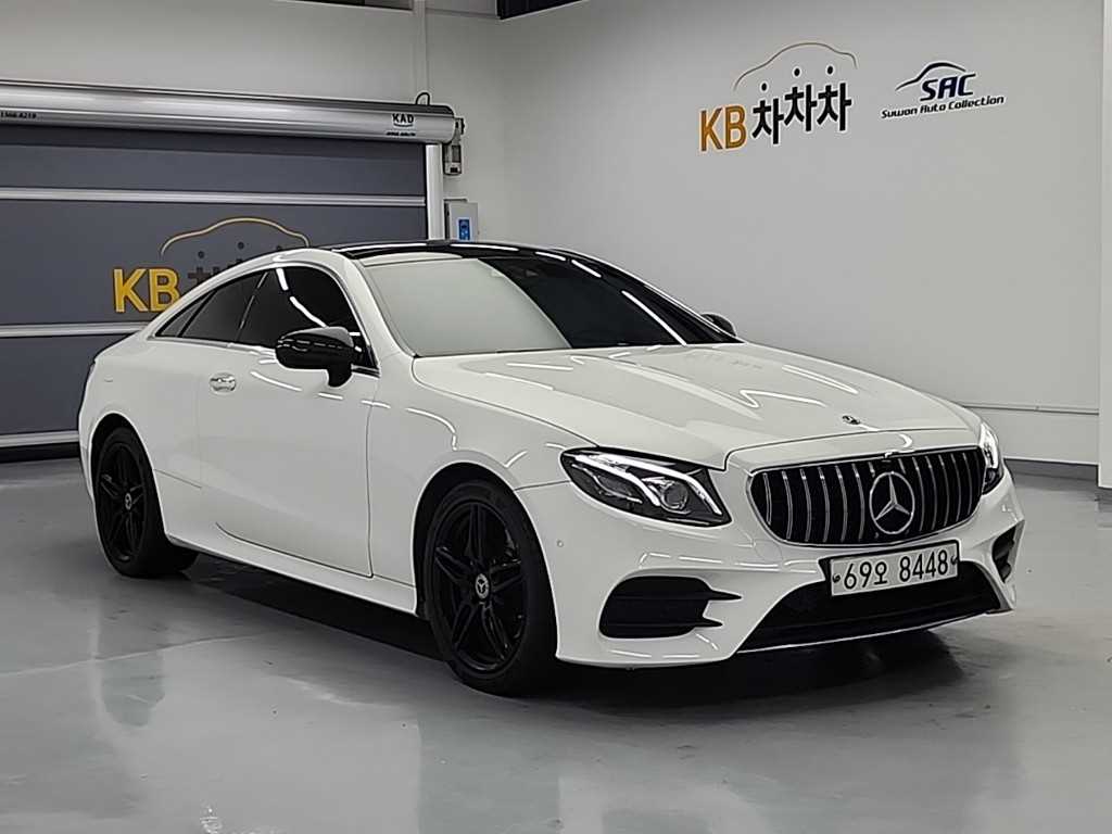 Mercedes Benz E class - Vista 4