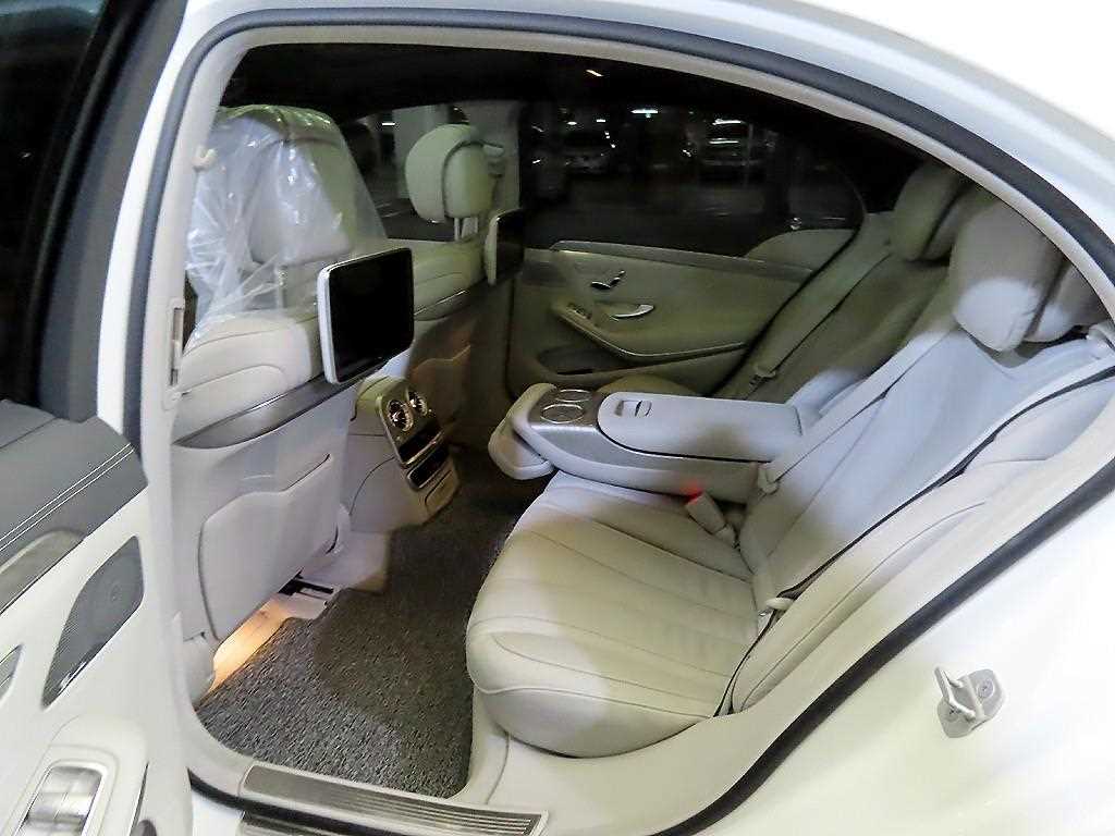 Mercedes Benz S Class - Vista 8