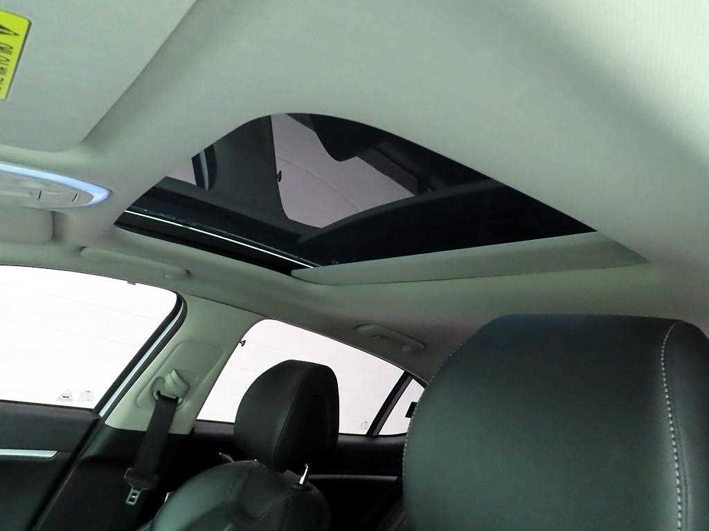 Genesis G70 - Vista 12