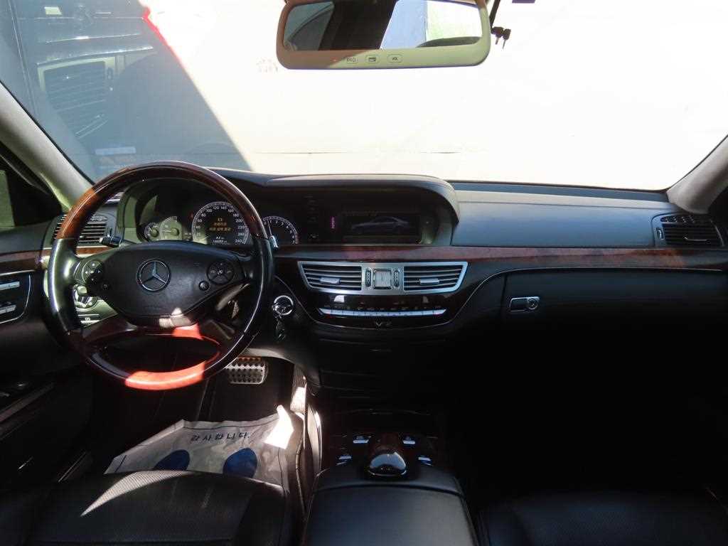 Mercedes Benz S Class - Vista 9